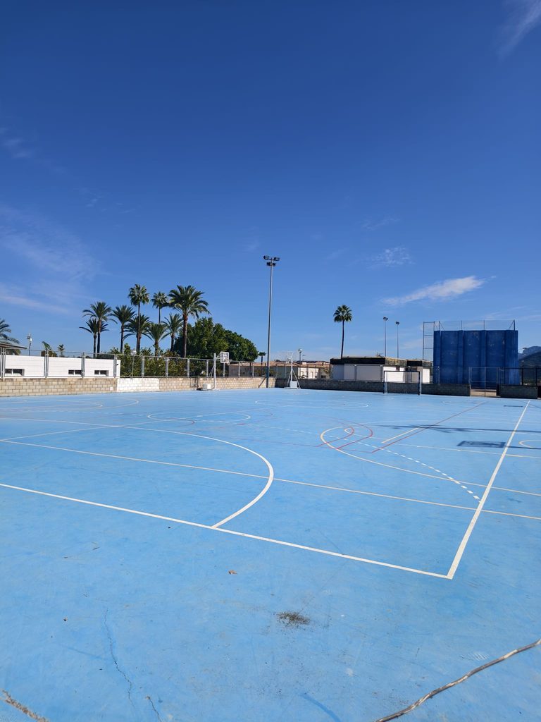 Pego inicia las obras de mejora de la pista polideportiva de la Trilladora